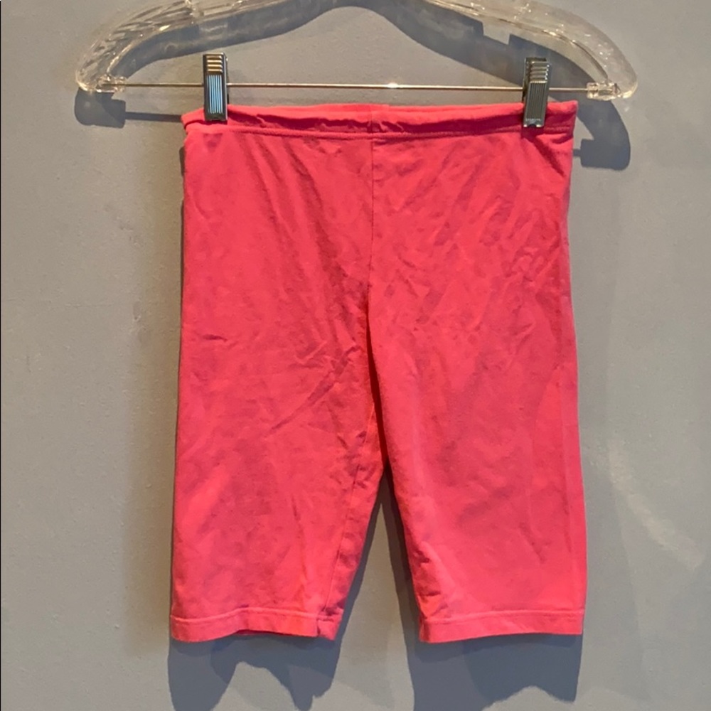 hot pink bike shorts 💗
